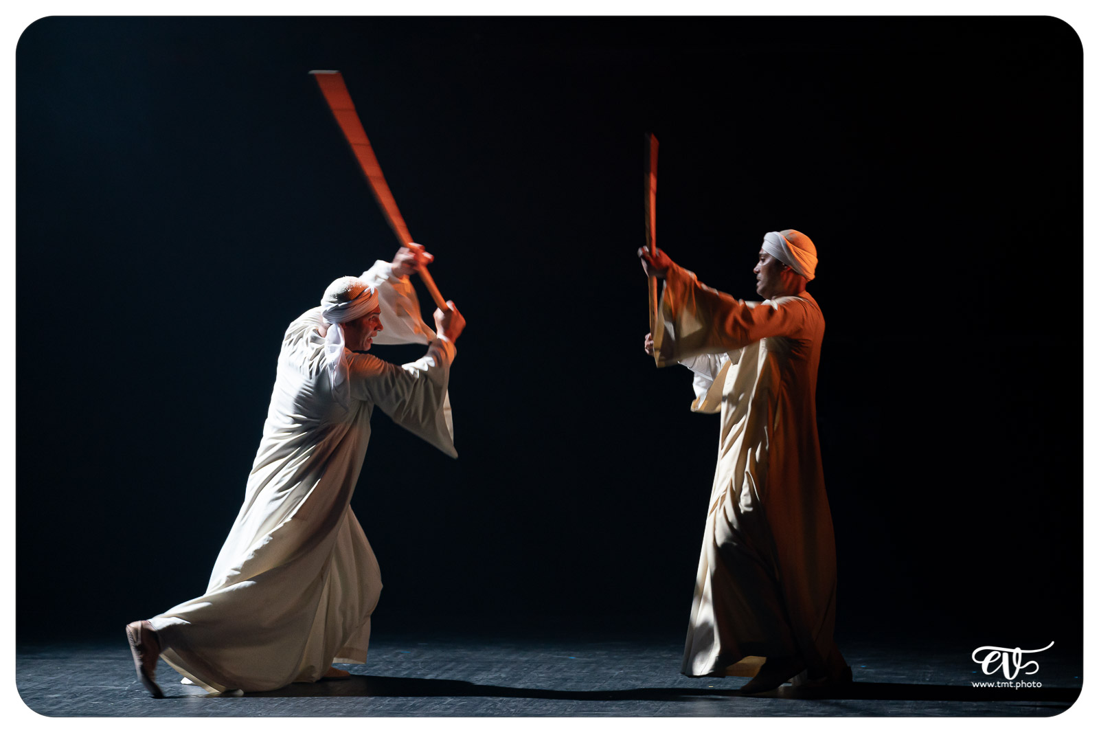 DANS LE CERCLE DES HOMMES DU NIL - CENTRE MEDHAT FAWZY DE MALLAW